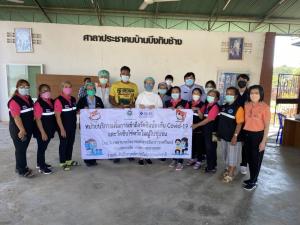 นางพรทิพย์ คงสัตย์ อุปนายกสมาคมฯ เป็นจิตอาสาไปร่วมกับร.พ.จิตเวชนครพนมราชนครินทร์ ฉีควัคซีน Pfizer เข็ม 2 ให้ผู้ป่วยติดเตียง